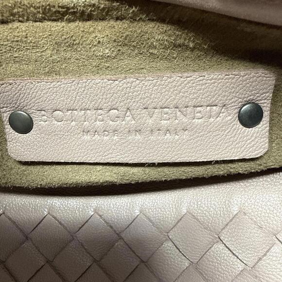 BOTTEGA VENETA Intrecciato Shoulder Bag Lambskin Mauve - Picture 12 of 16